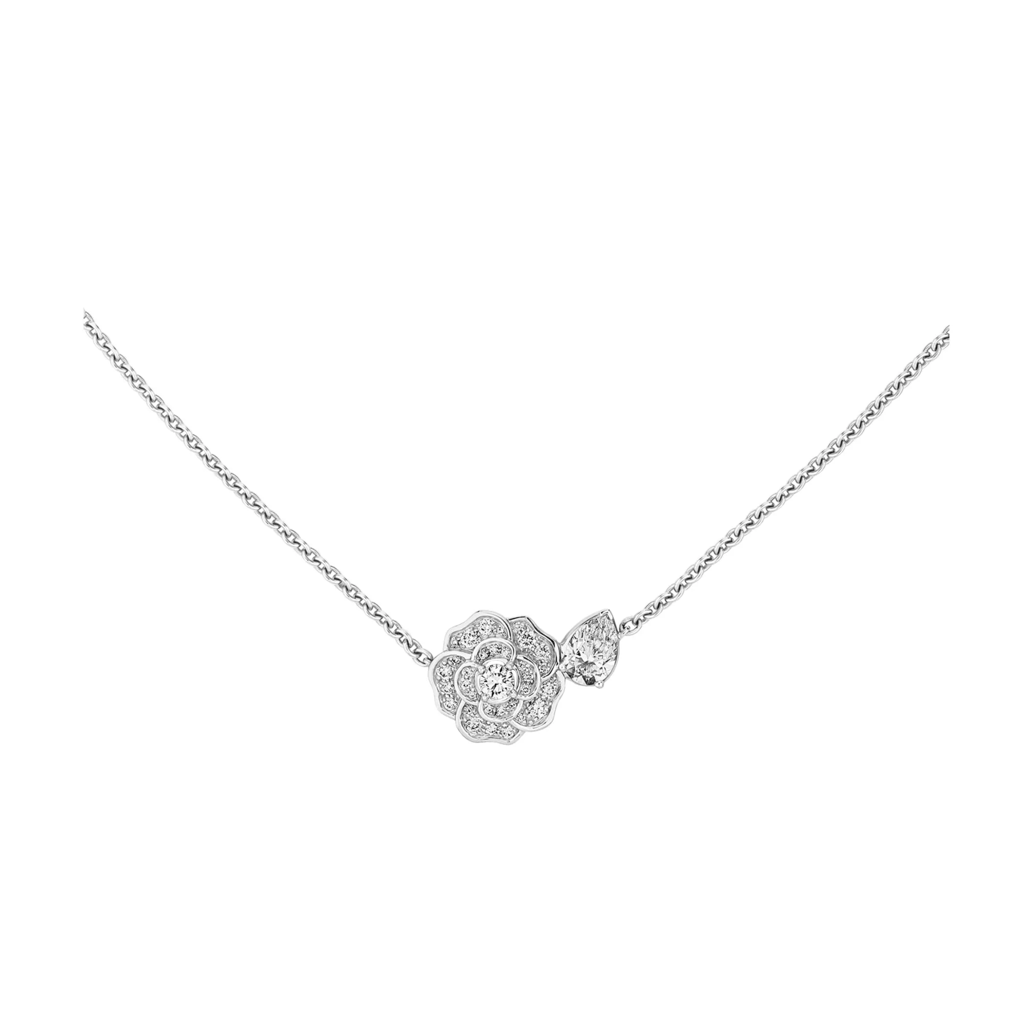 Camelia Precieux fake chanel necklace 18K white gold diamonds