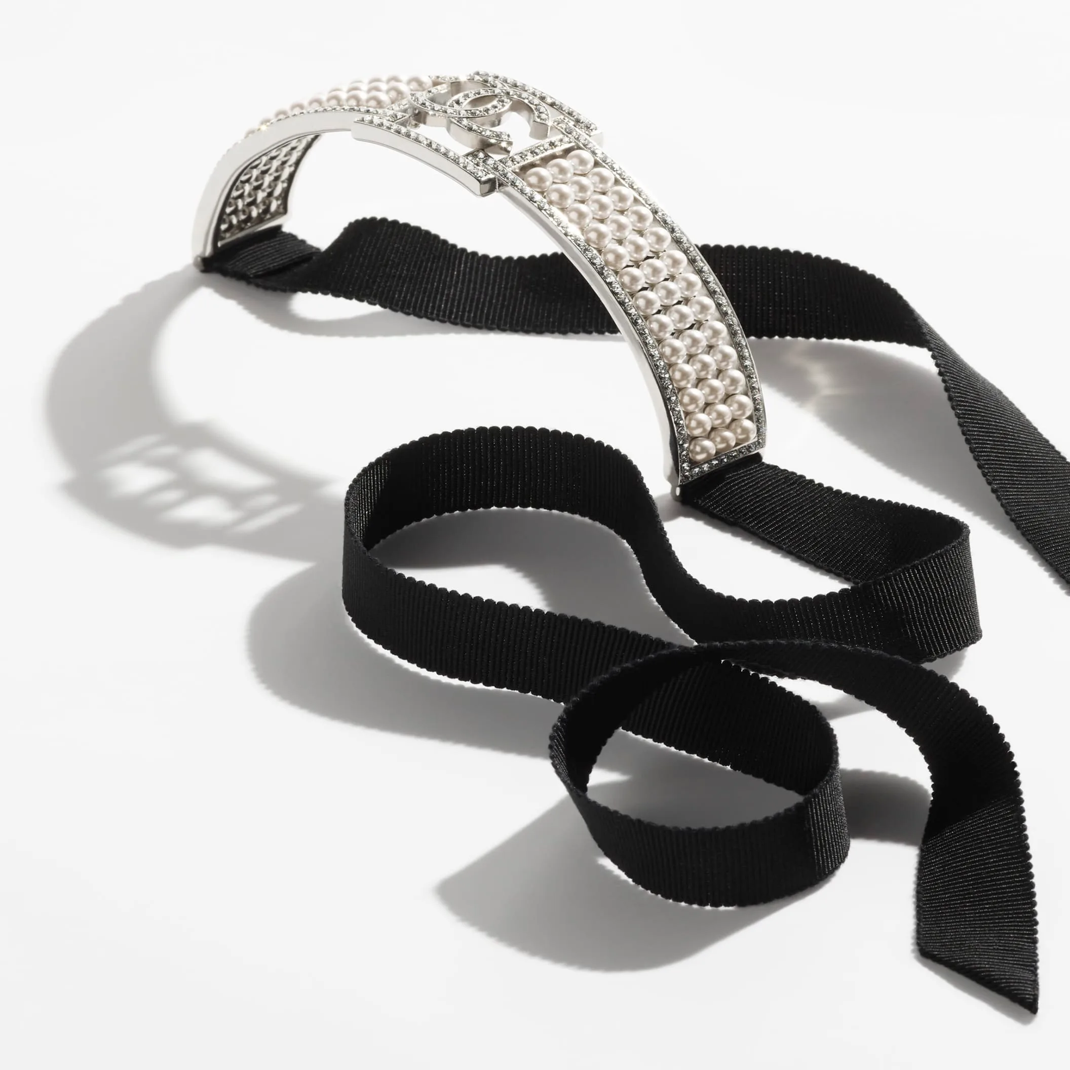 Silver Crystal Pearly White & Black choker fake chanel necklace