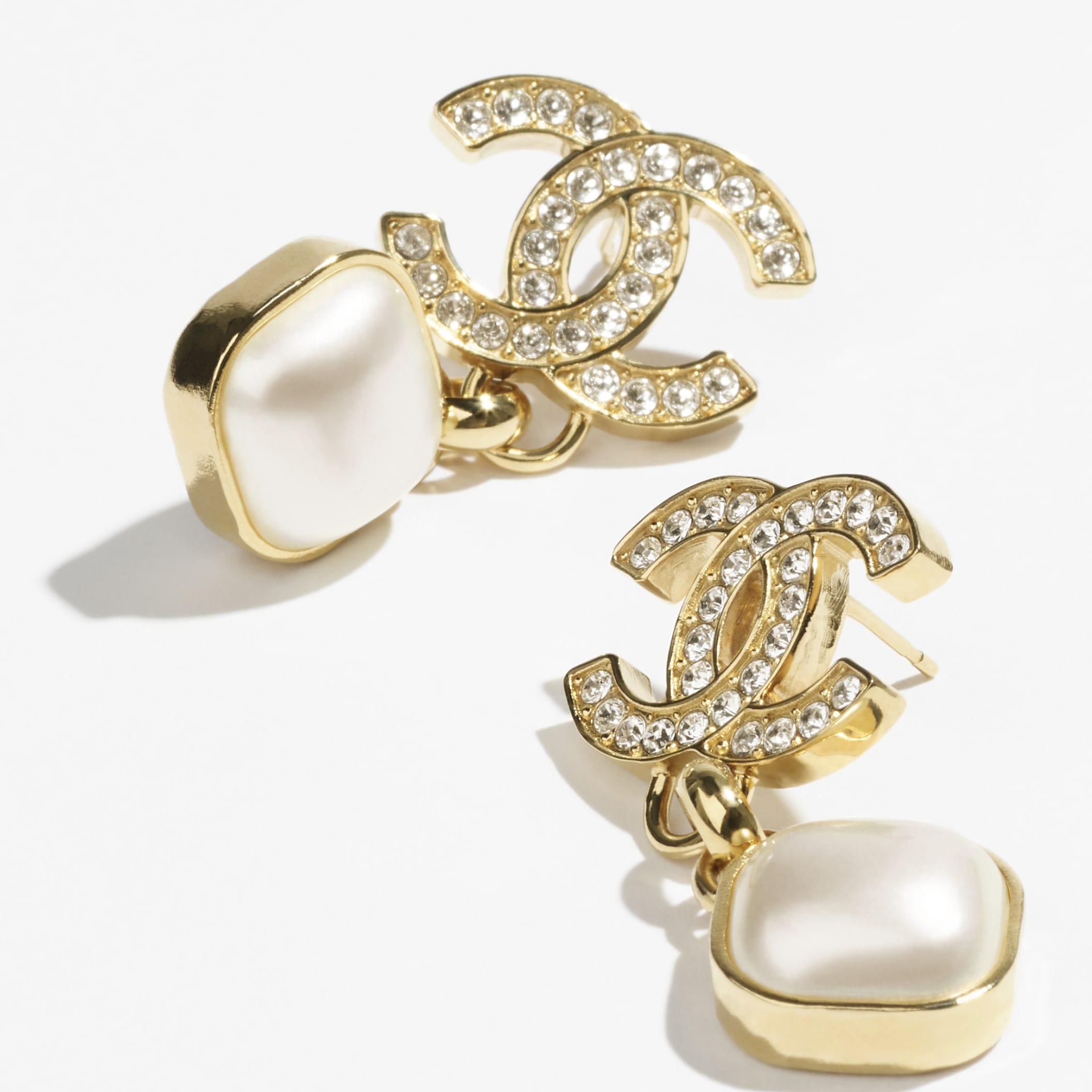 Gold Pearly White & Crystal pendant Fake chanel earrings