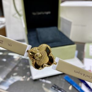 Sweet Alhambra fake van cleef dupe watch 18K yellow gold Diamond Turquoise VCARPBEH00