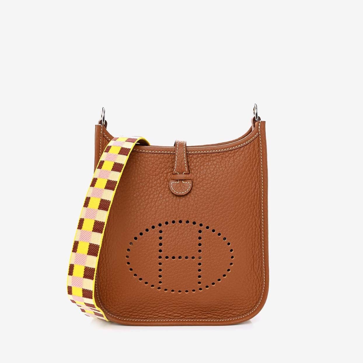 Replica Designer Bags Hermes Bag Replica Evelyne Tpm Maxi Quadrille In Gold Taurillon Clemence With Palladium Hardware