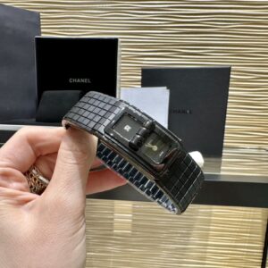 Fake Chanel Replica Watch CODE COCO So Black Watch Matt black highly resistant ceramic and steel with black coating H6426