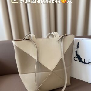 LOEWE Replica bags Puzzle Fold Tote in shiny Calfskin 0010972925