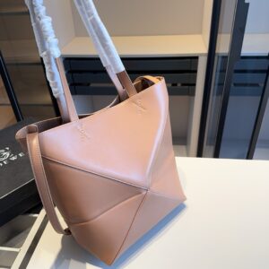 LOEWE Replica bags XL Puzzle Fold Tote in shiny Calfskin