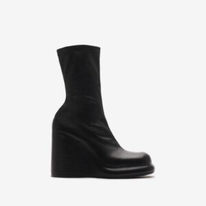 Burberry Leather Pillar Low Boots