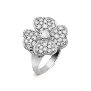 Cosmos medium model ring 18K white gold van cleef VCARO4TE00