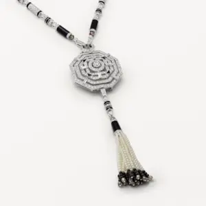 Geometry Contrast cartier replica necklace white gold Cartier H7001087