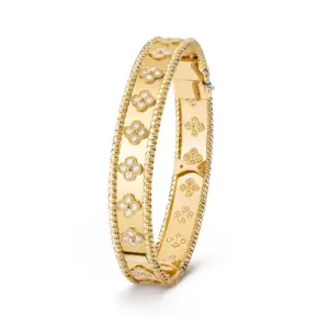 Perlee clovers van cleef arpels replica bracelet large model VCARO56300