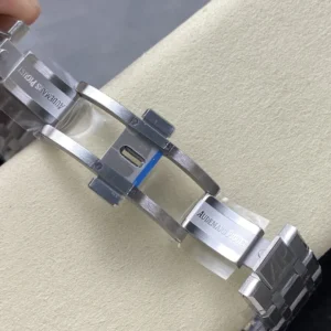 fake audemars piguet replica ap watch royal oak 41mm stainless steel 15500 kaws wsxc1735851402024 8