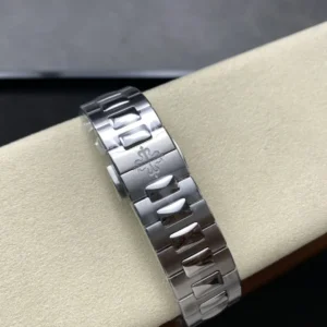 fake patek philippe replica watch nautilus moon phases 5712 1a 001wsxc1736702691363 7