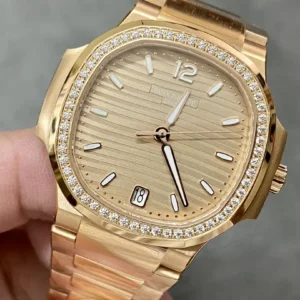 patek philippe replica nautilus womens 7118 1200r 010 wsxc1736624205784 2