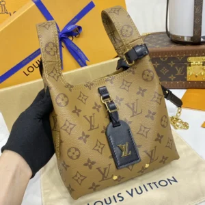 replica bag louis vuitton atlantis bb m46816 wsxc1736119350881 4